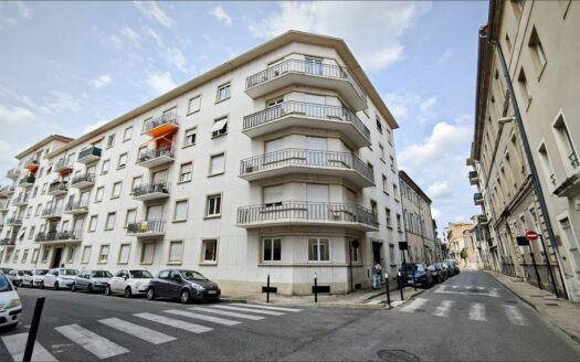 Appartement P2 à NIMES