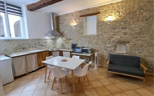 Studio meublé à NIMES