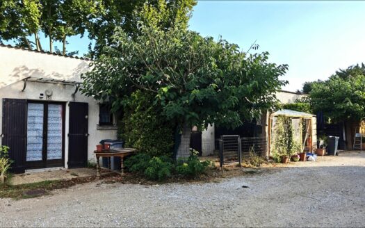 Maison P2 à BEZOUCE