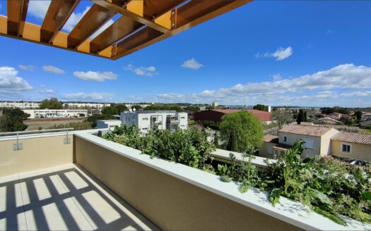 – OLARIS – Appartement P2 à NIMES