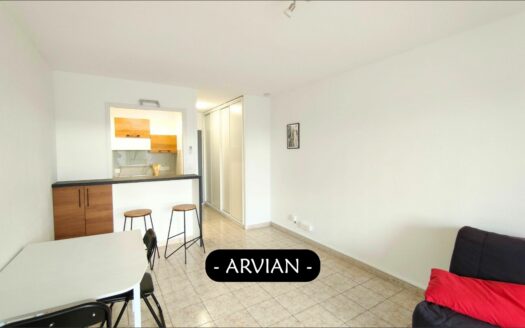 – ARVIAN – Appartement meublé à NIMES