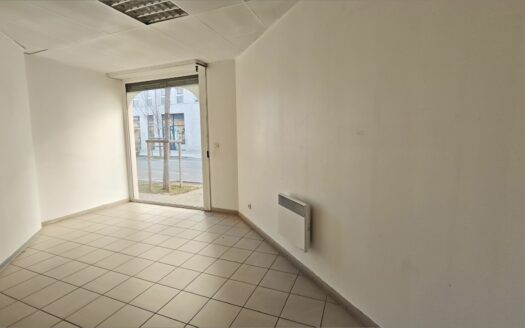 – LUMEN – Local à NIMES