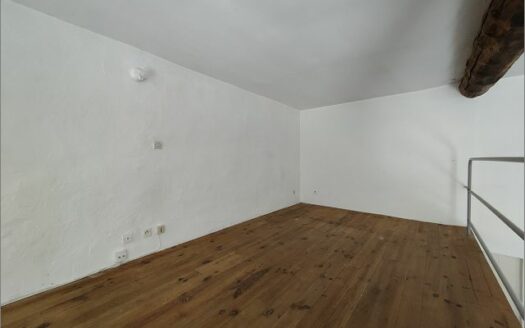 – ARELIUS – Appartement P2 à NIMES