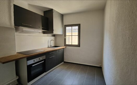 – ARELIUS – Appartement P2 à NIMES