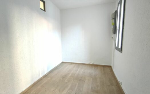 – ARELIUS – Appartement P2 à NIMES
