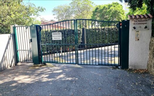 – ISIS – Appartement P2 à NIMES