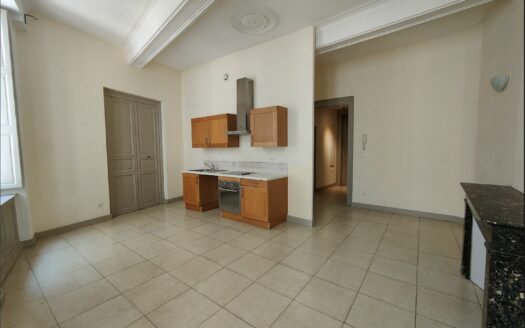 – SOLIA – Appartement P2 à NIMES