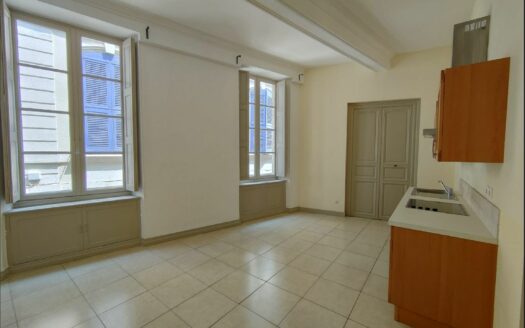 – SOLIA – Appartement P2 à NIMES