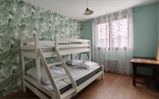 Maison de ville P4 meublée à NIMES