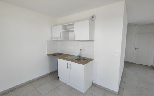 – OLARIS – Appartement P2 à NIMES