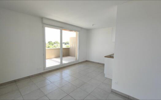 – OLARIS – Appartement P2 à NIMES