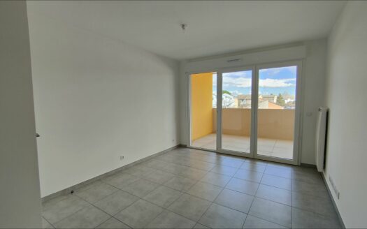 – ORVEX – Appartement P2 à NIMES