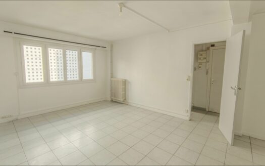 – NEXO – Appartement P3 à NIMES