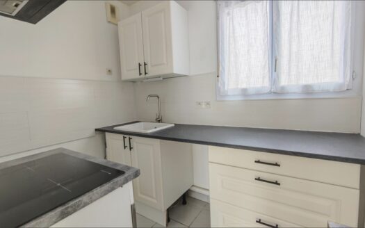 – ARVENIA – Appartement P2 à BOUILLARGUES