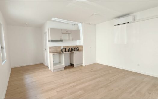 – CLAROS – Studio à NIMES