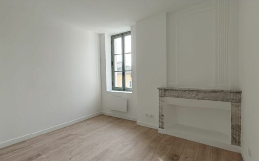 – CORALIO – Duplex P2 à NIMES