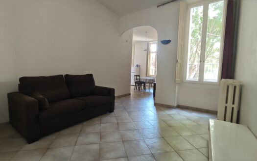 – FLORON – Appartement meublé à NIMES