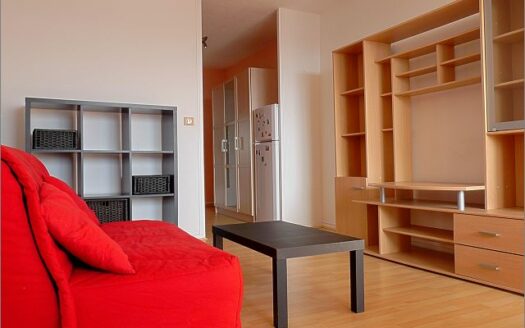 – XANDRUS – Studio meublé à NIMES