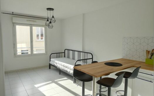 – ELISIO – Appartement meublé à NIMES