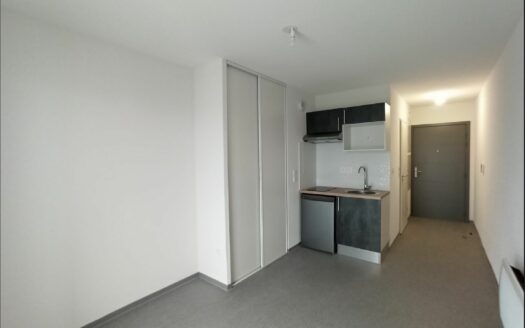 – TRAVI – Appartement à NIMES