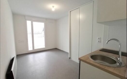 – TRAVI – Appartement à NIMES
