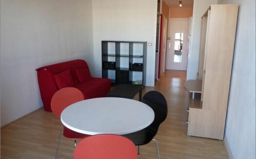 – XANDRUS – Studio meublé à NIMES