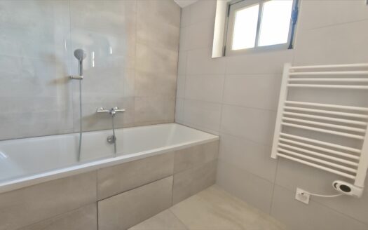 – ARELIA – Appartement P3 à NIMES