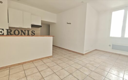 – ERONIS – Appartement à NIMES