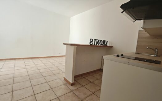 – ERONIS – Appartement à NIMES