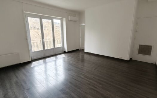 – LUNASIA – Appartement P2 à NIMES