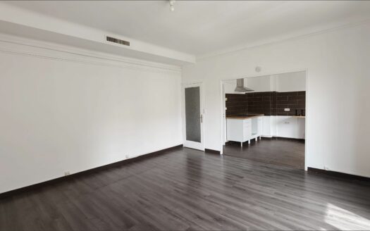 – LUNASIA – Appartement P2 à NIMES
