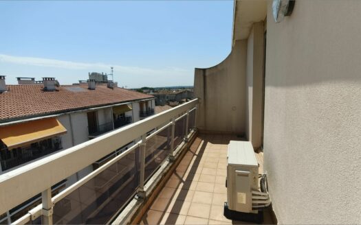 – OSTENIA – Appartement P2 à NIMES