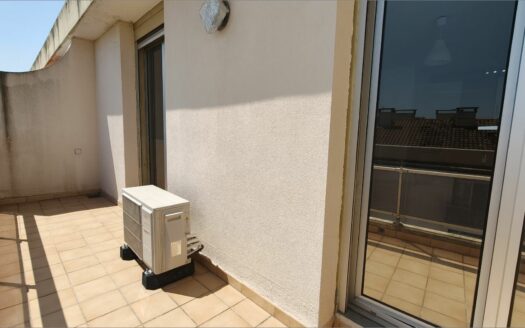 – OSTENIA – Appartement P2 à NIMES